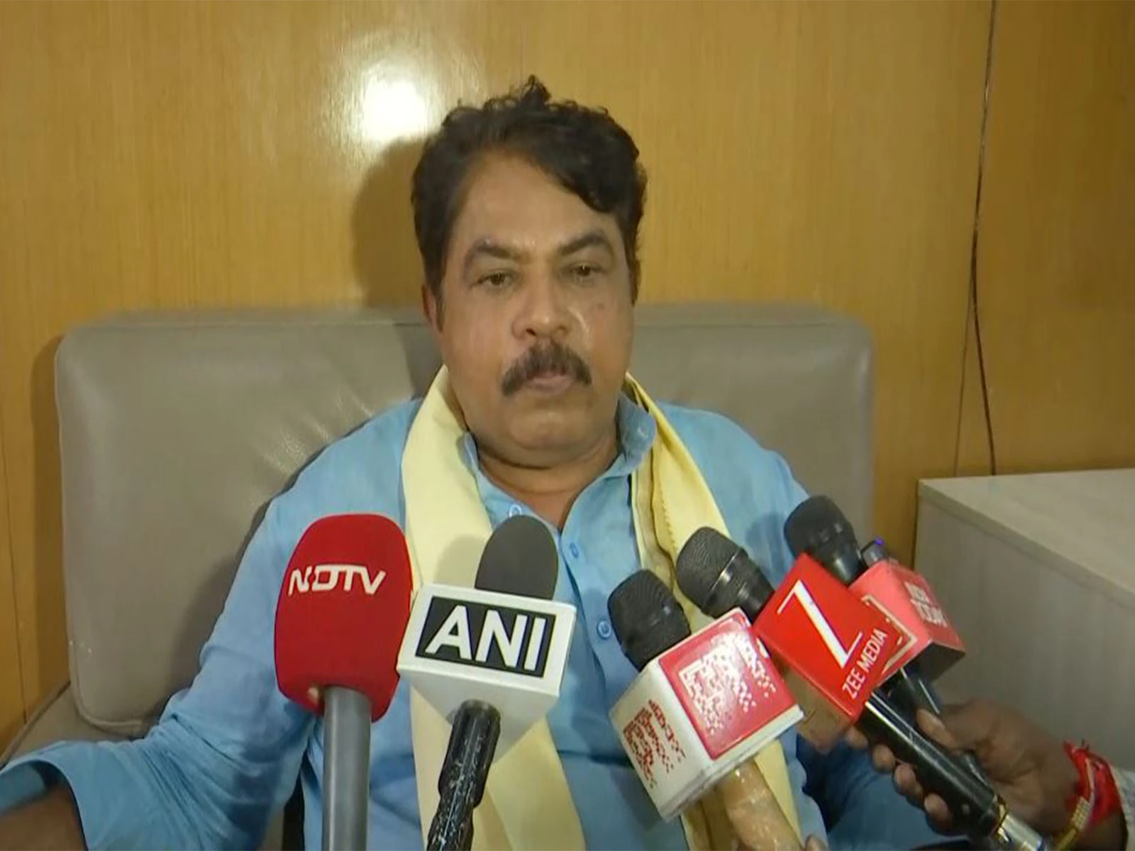 गन्ना किसानों के मुद्दे पर आर अशोका का कांग्रेस पर हमला, कहा- केंद्र साथ है पर राज्य सरकार चुप