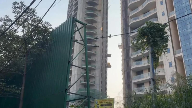 दिल्ली-एनसीआर में प्रदूषण रोकने के लिए निर्माण कार्य पर रोक, हजारों मजदूरों की रोजी-रोटी पर संकट