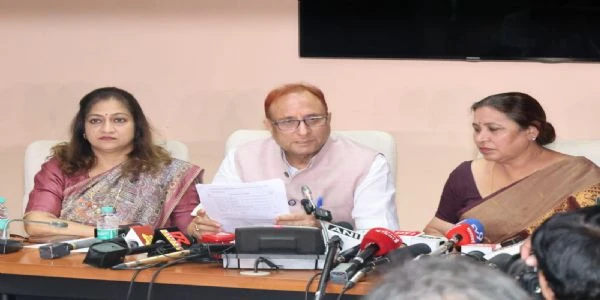 दिल्ली ले लिए बड़ी खुसखबरी : 7,603 दैनिक वेतनभोगी कर्मचारी होंगे नियमित, वेतन में होगी भारी बढ़ोतरी