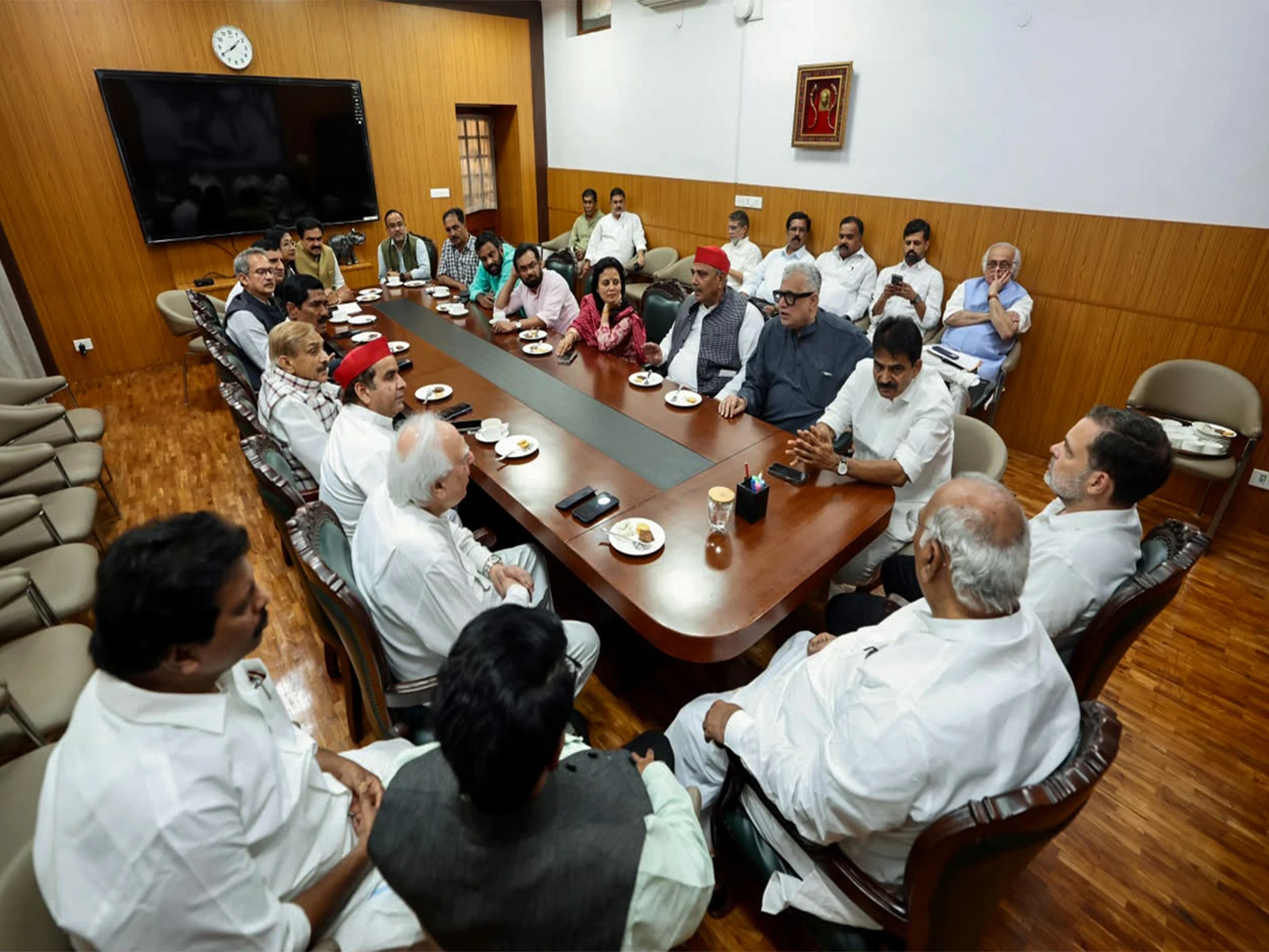 CEC ज्ञानेश कुमार के खिलाफ INDIA गठबंधन का महाभियोग कार्यक्रम आज, राहुल गांधी ने किया आह्वान