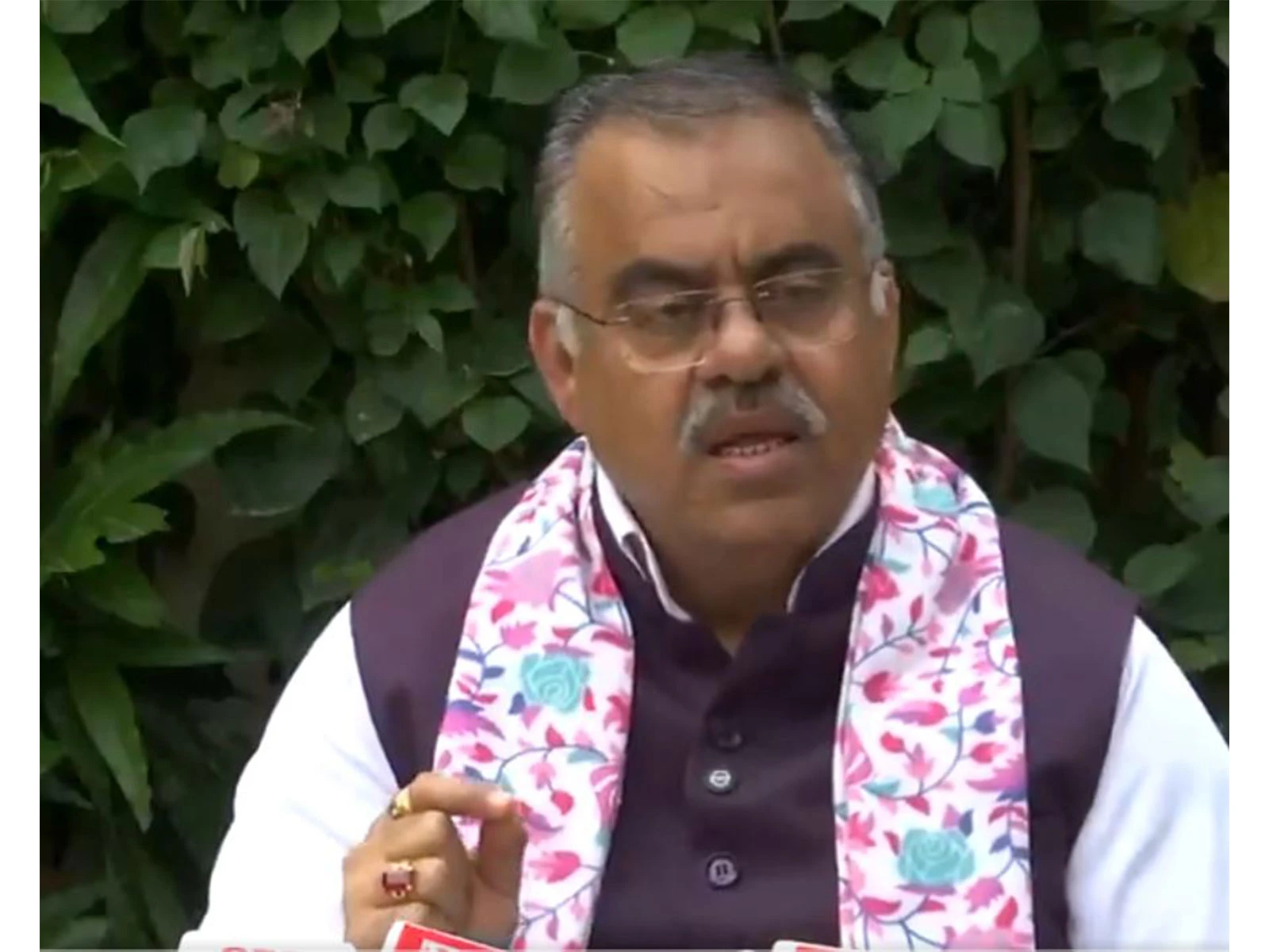 पंजाब संकट कट रहा और मंत्री साहब फ्रांस में केक काट रहे हैं: BJP तरुण चुघ