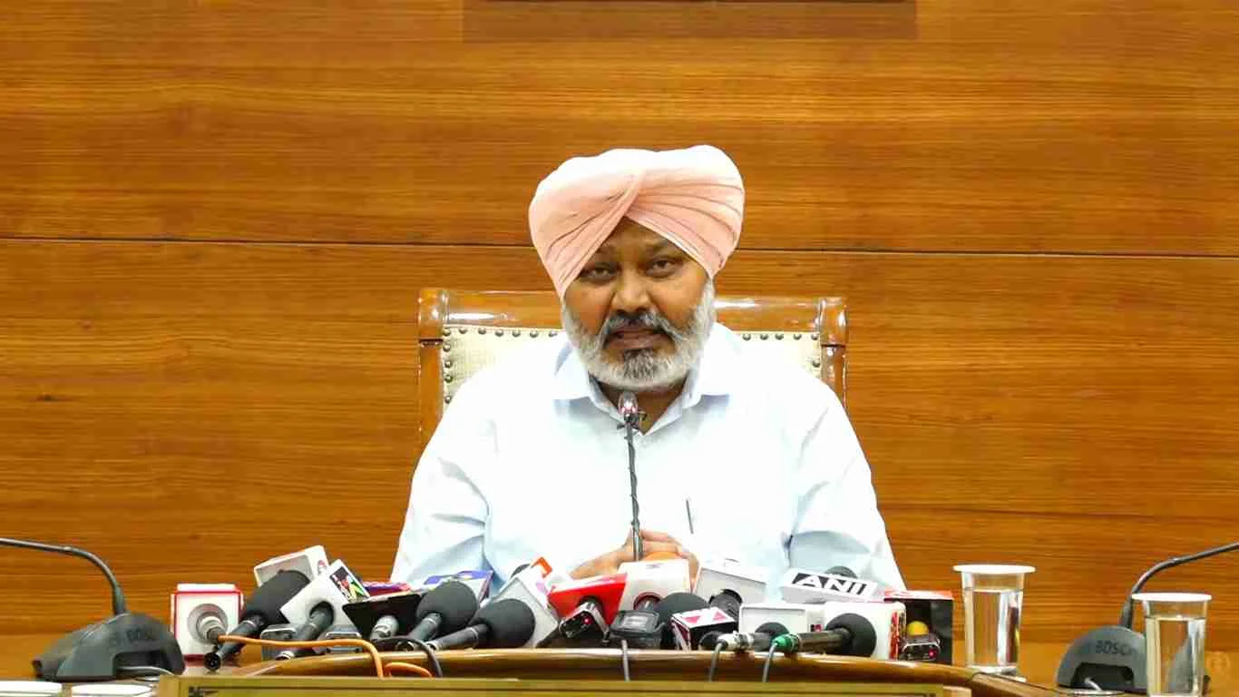 हम सरकारी पैसे का गलत इस्तेमाल नहीं कर रहे, हम नई पीढ़ी को अपनी समृद्ध धार्मिक, सांस्कृतिक विरासत से जोड़कर इसका सही इस्तेमाल कर रहे हैं: हरपाल सिंह चीमा