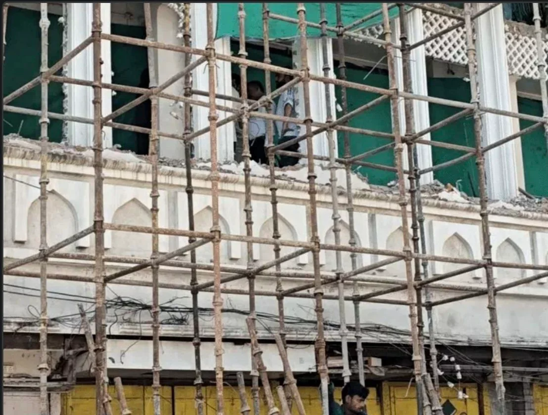 मध्य प्रदेश: उज्जैन शाही मस्जिद उपद्रव पर पुलिस का बड़ा एक्शन, 100 से ज्यादा सोशल मीडिया अकाउंट ब्लॉक