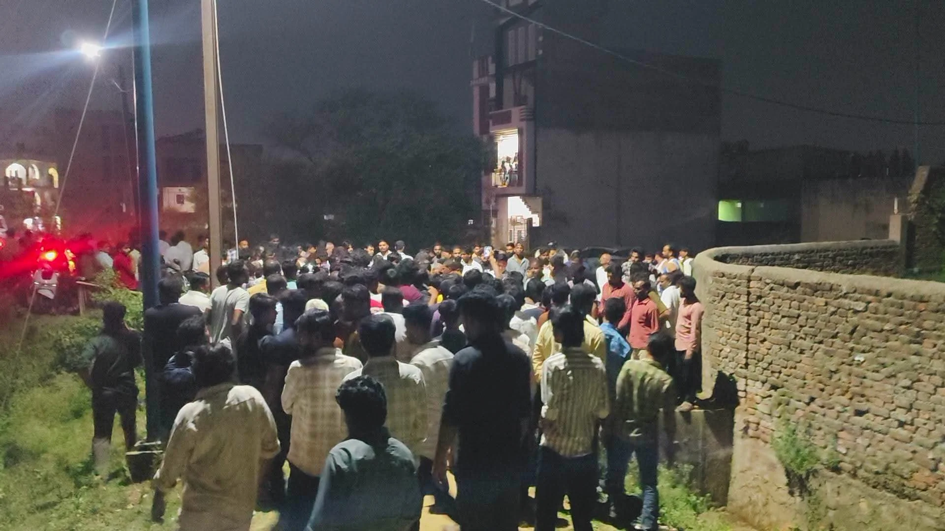 मध्य प्रदेश: हरिहर तालाब में मिला लापता युवक का शव, शरीर पर चोट के निशान से हत्या की आशंका 