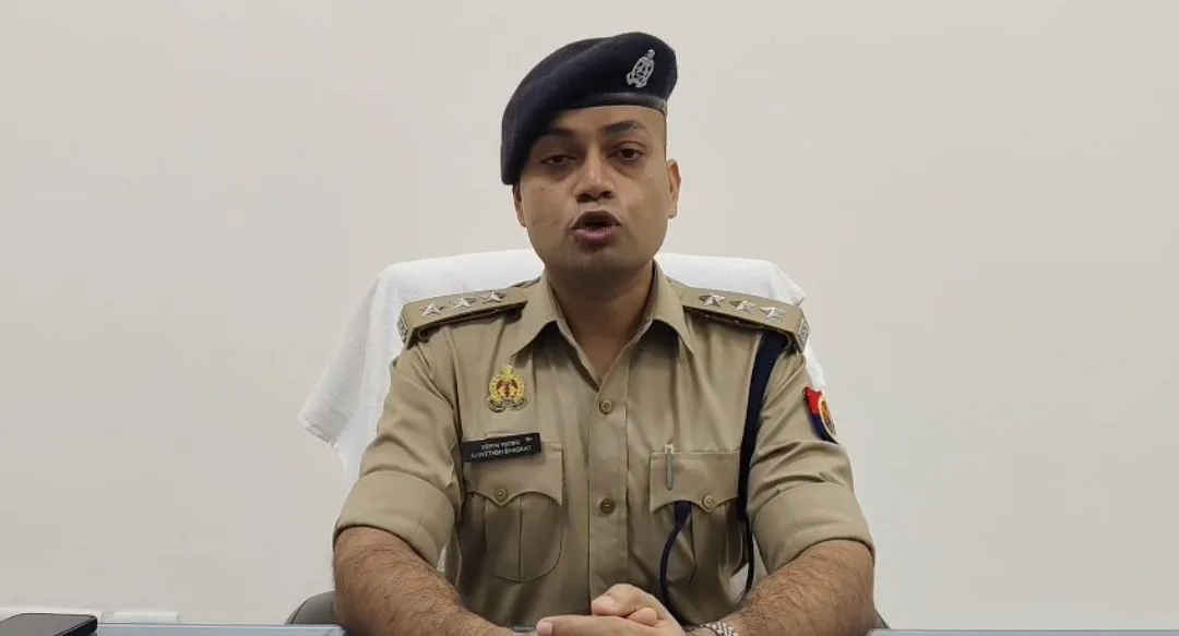 उत्तर प्रदेश: अमेठी में घर के बाहर खेल रही बच्ची को उठाकर पटका, आरोपी ने नाले में लगाई छलांग; पुलिस कर रही जांच